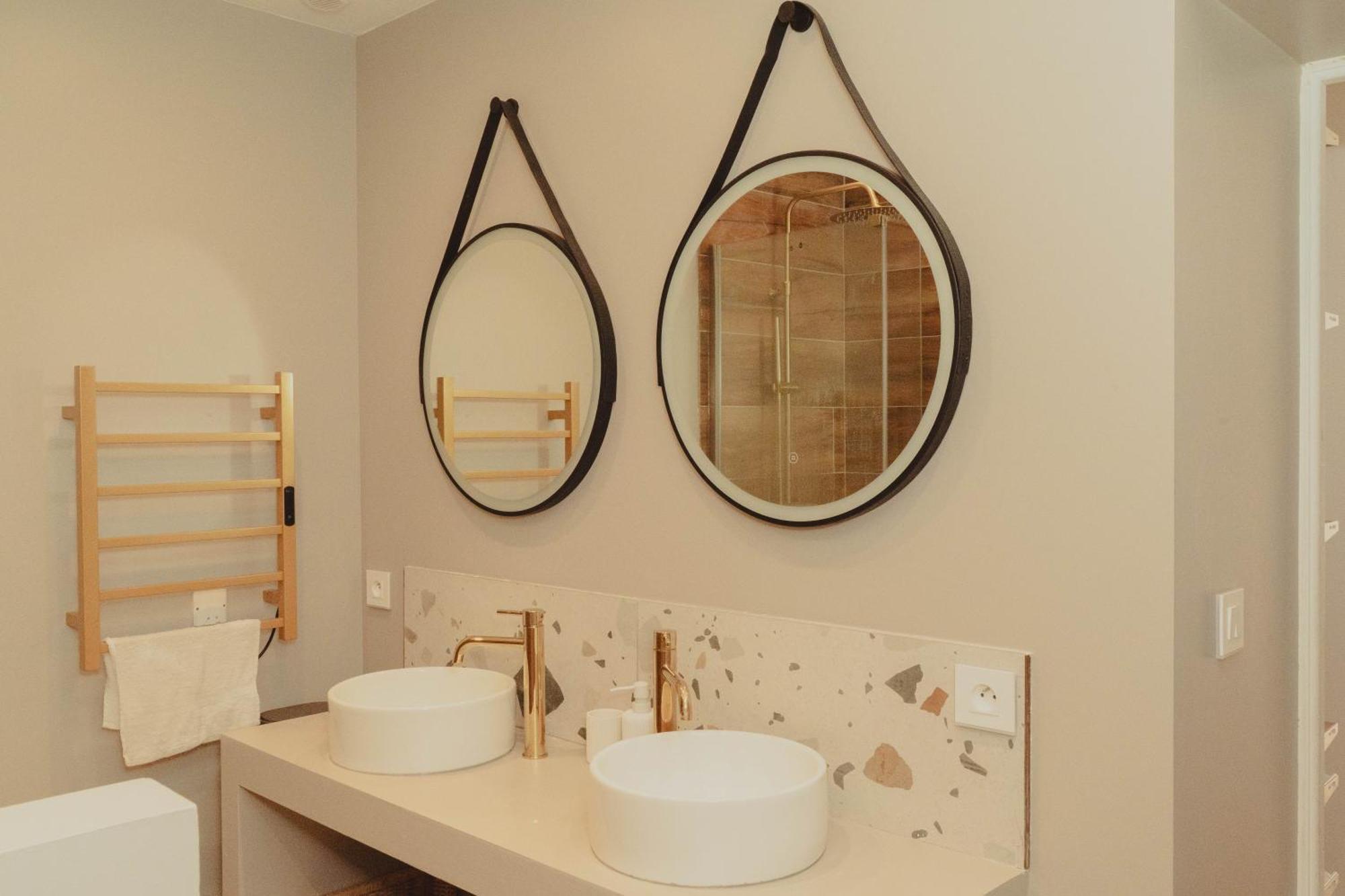 Au Coeur De Hyeres, Ideal Pour Les Couples ! Ngoại thất bức ảnh